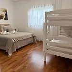 בית הארחה Mj 4*