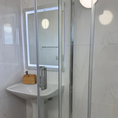 Mj بيت ضيافة بوفوُ جي فارزيم