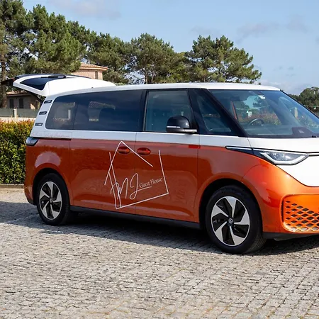 Mj 4* بوفوُ جي فارزيم